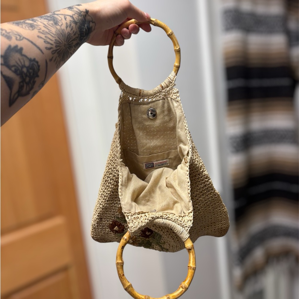 Tan Woven Bag with Floral Design - Picture 2 of 3